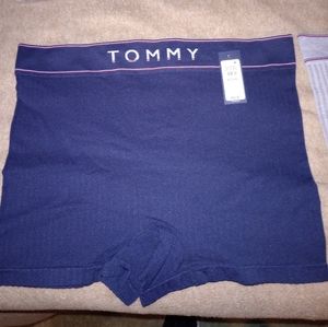 Tommy Hilfiger navy seamless girl shorts